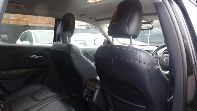 JEEP CHEROKEE 2.0 Cherokee 2.0 170hp Limited 4wd 9spd Auto Black Auto Diesel 201