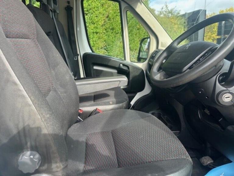 2020 Peugeot Boxer 335 2.2BlueHDi D/Cab 7 Seat LWB Dropside 165PS AC Dropside Diesel Manual