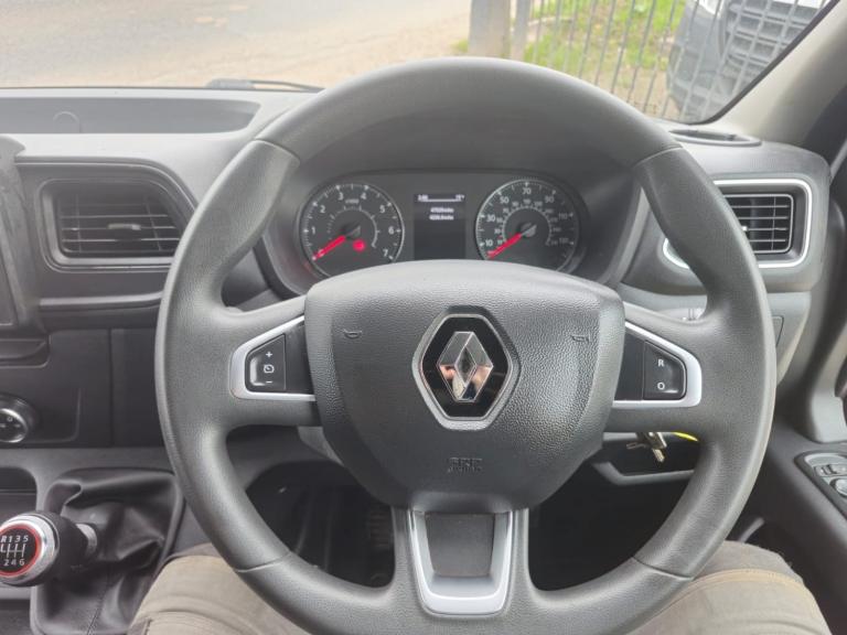 RENAULT MASTER 2.3 LUTON LOLOADER 145 ENERGY BUSINESS 2023