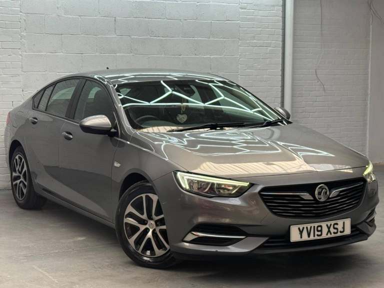2019 Vauxhall Insignia 1.6 Turbo D ecoTec Design 5dr HATCHBACK DIESEL Manual