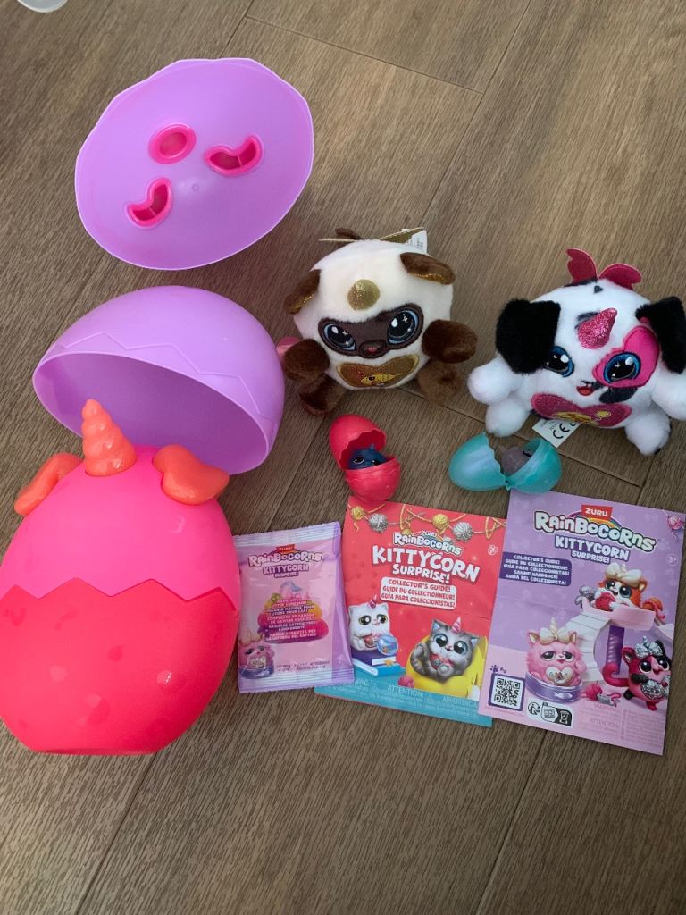 Zuru Rainbocorns Kittycorn Surprise plush pet