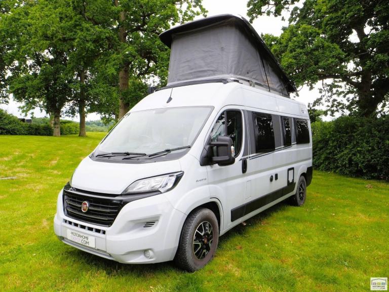Carado CV600, 4 Berth, 4 Belt, Fixed Bed, PopTop, Low Miles, Gas-Low