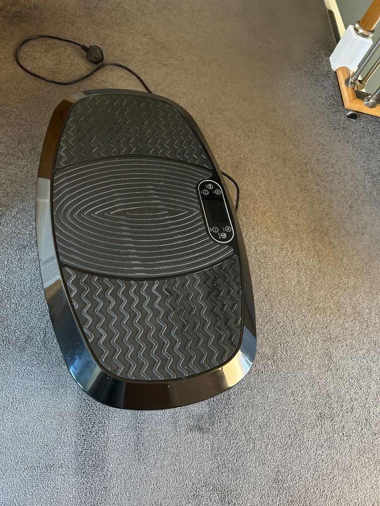 Remote Controlled Vibration Plate Fitness Machine
