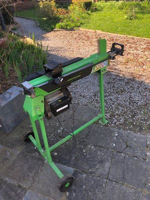 Log Splitter Electro-Hydraulic 