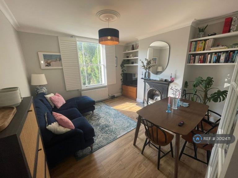 2 bedroom flat in Manor Avenue, London, SE4 (2 bed) (#3012471)