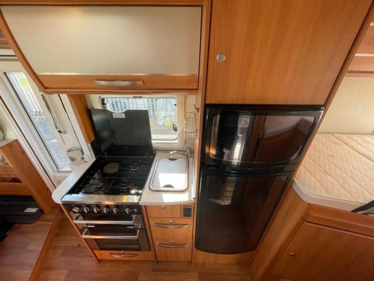 Hymer Exsis -i 578 4 Berth 4 Belt End garage 3500KG