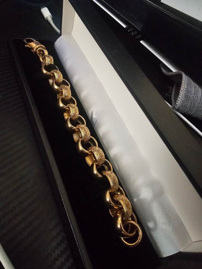 9ct Gold Patterned belcher bracelet 