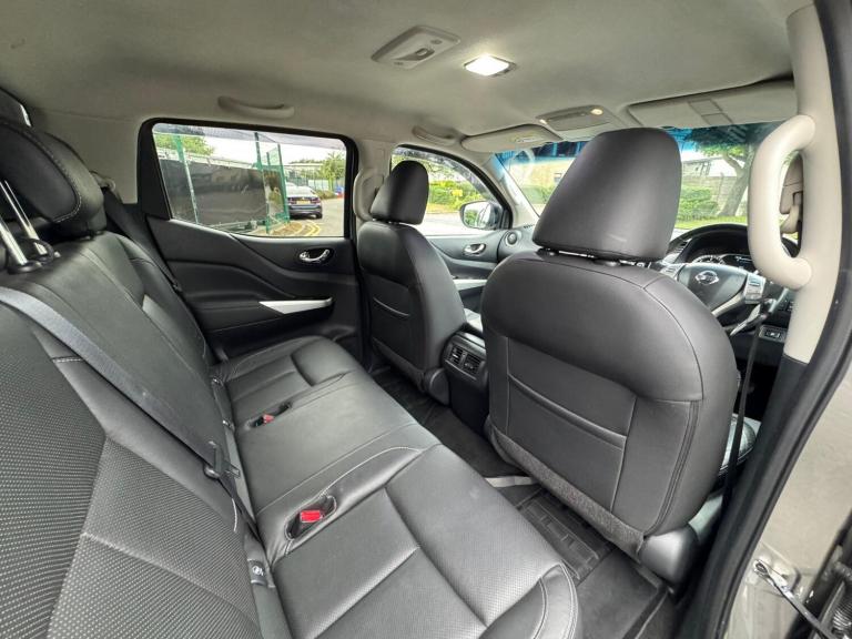 2017 Nissan Navara Double Cab Pick Up Tekna 2.3dCi 190 4WD Auto PICK UP DIESEL Automatic