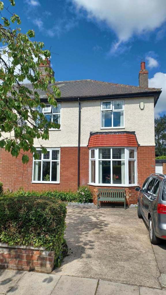 3 Bed semi detatched 
