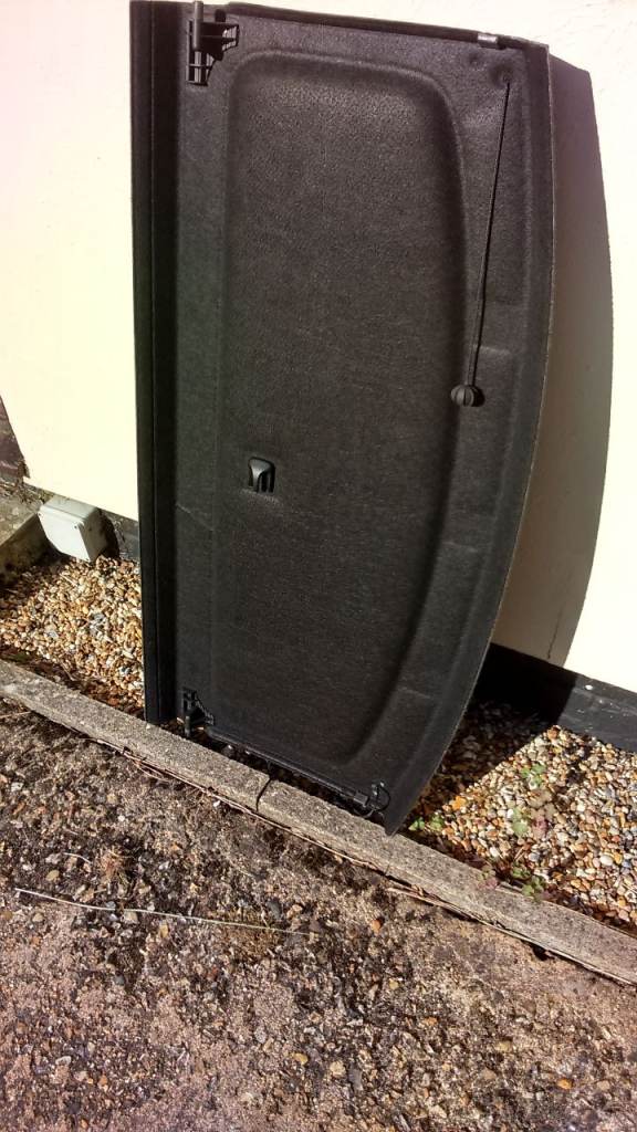 VW Golf 2007 Parcel Shelf