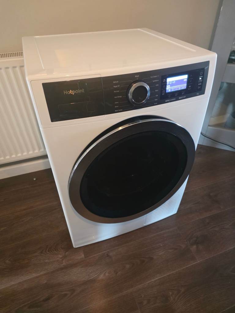 Hotpoint 9kg White Heat Pump Tumble Dryer - Excellent Condition