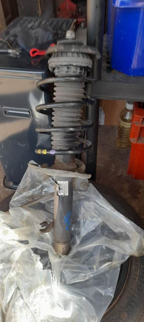  Peugeot  2OO8 ,Complete front strut/spring 