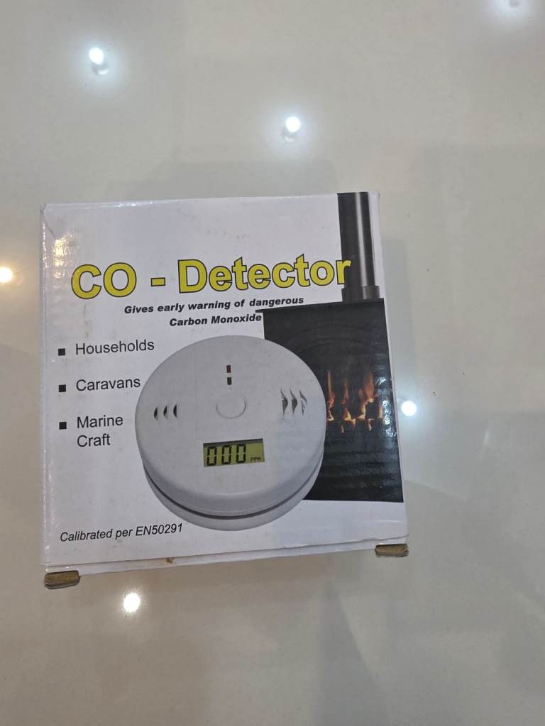 Carbon monoxide detector 