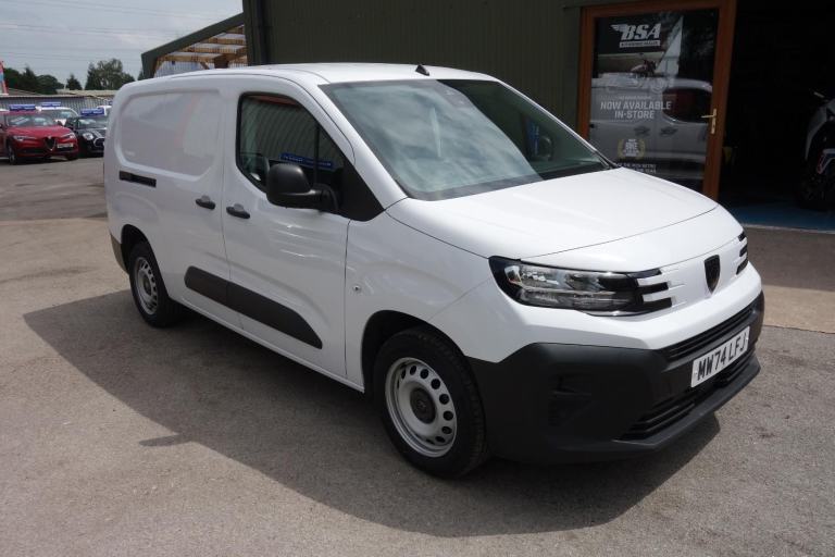 Peugeot Partner 1.5 BlueHDi 950 Professional Long Panel Van 6dr Diese... 2024/74