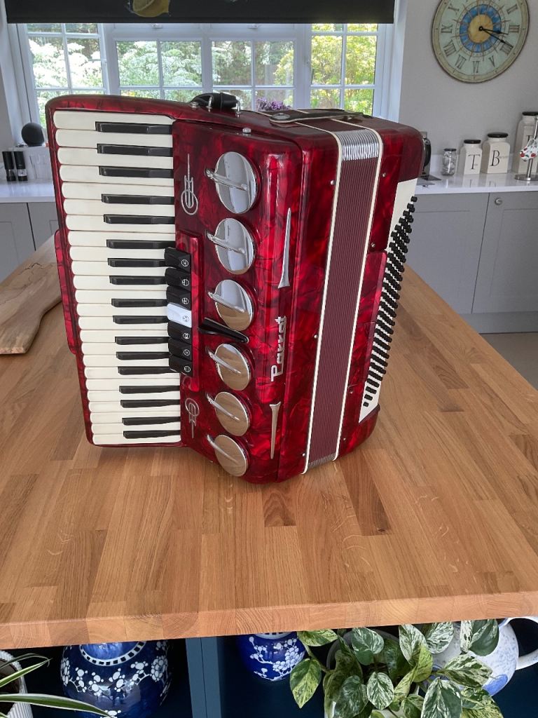 Parrot Accordion 120 bass