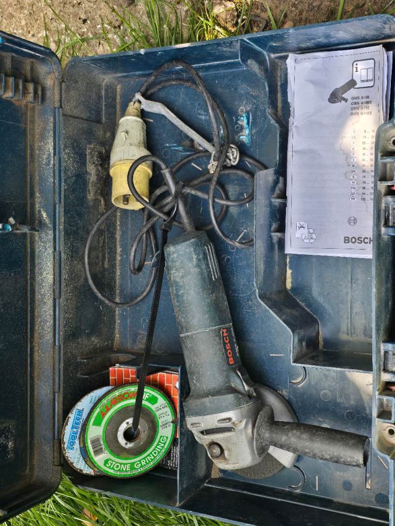 Angle grinder 