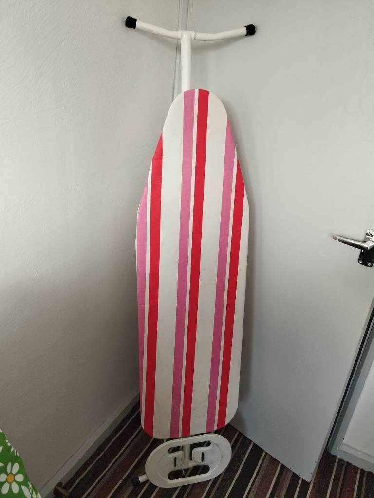 Ironing Board with Stripy Cover – Good Condition