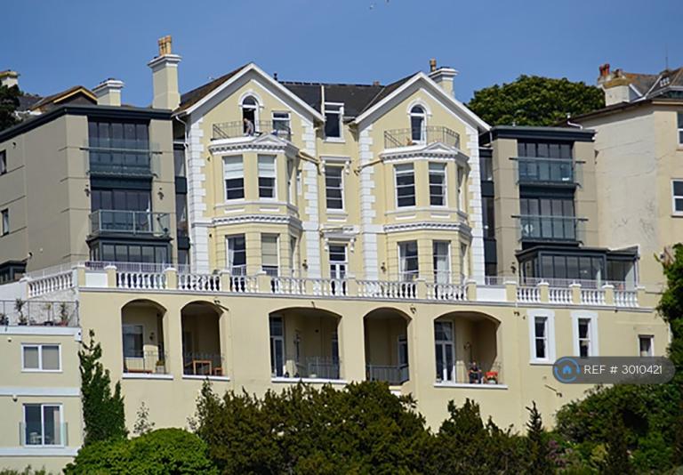 1 bedroom flat in Warren Road, Torquay, TQ2 (1 bed) (#3010421)