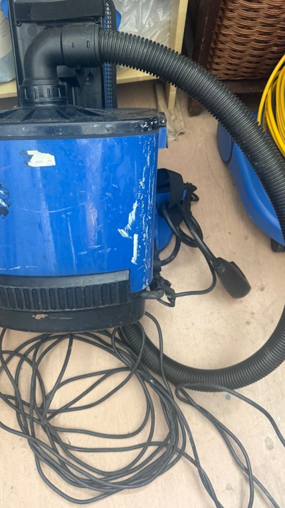 Vacuum cleaner