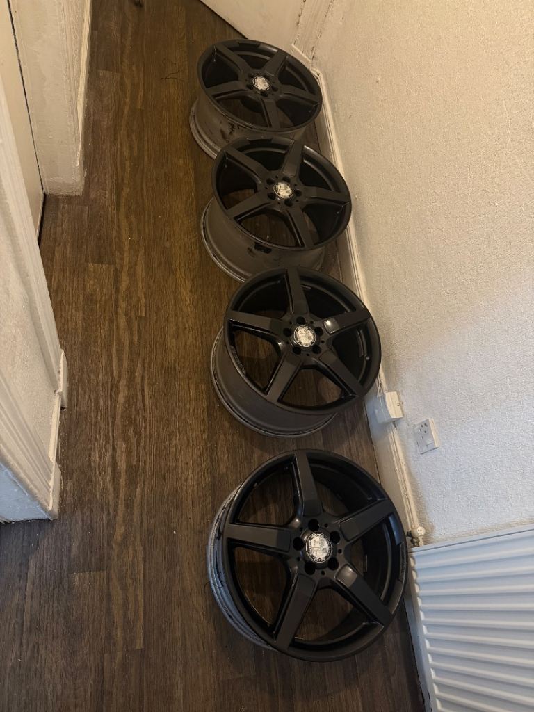 Mercedes Benz OEM 19 inch alloys