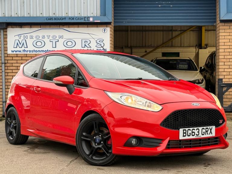 ** F.S.H ** 2013 (63) Ford Fiesta 1.6T EcoBoost ST-2 3 dr hatchback ** VALUE **