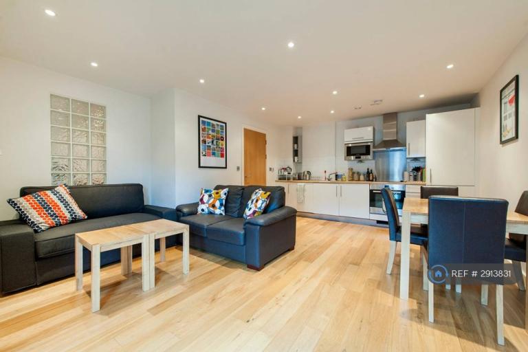 1 bedroom flat in Central Quay North, Bristol, BS1 (1 bed) (#2913831)