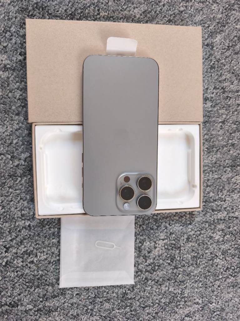 iPhone 15 pro max 512gb full 1year warranty 