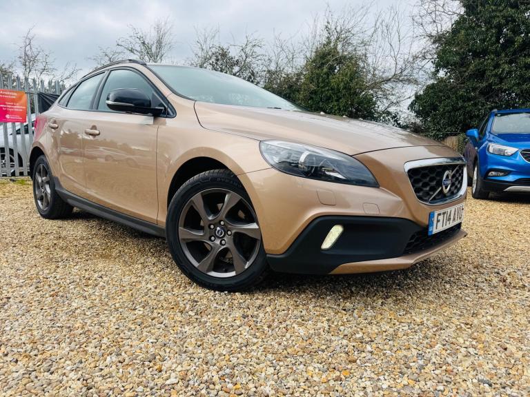 2014 Volvo V40 Cross Country 1.6 T4 Lux Nav Hatchback 5dr Petrol Manual Euro 5