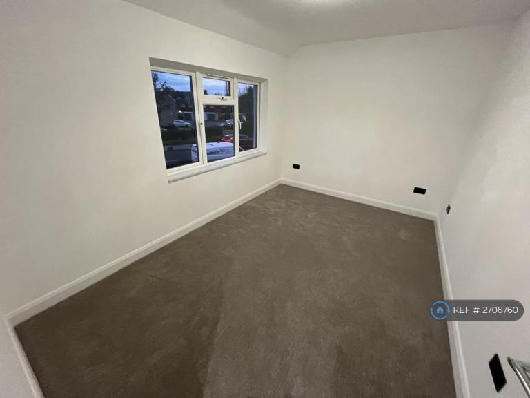 3 bedroom flat in Long Lane, Croydon, CR0 (3 bed) (#2706760)