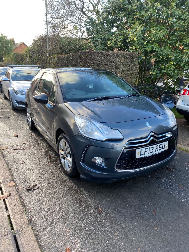 Citroen, DS3, Hatchback, 2013, Manual, 1560 (cc), 3 doors