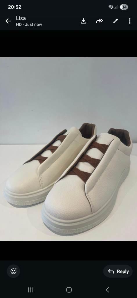 Triple cross elastic trainers - Size 9
