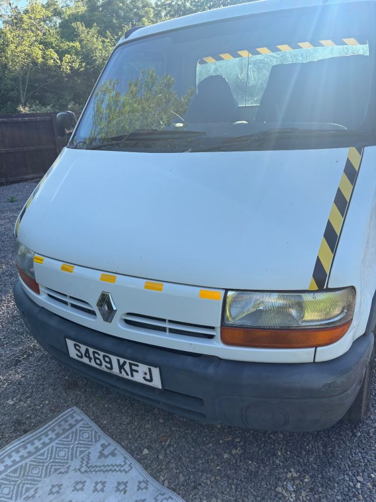 Renault master recovery truck  