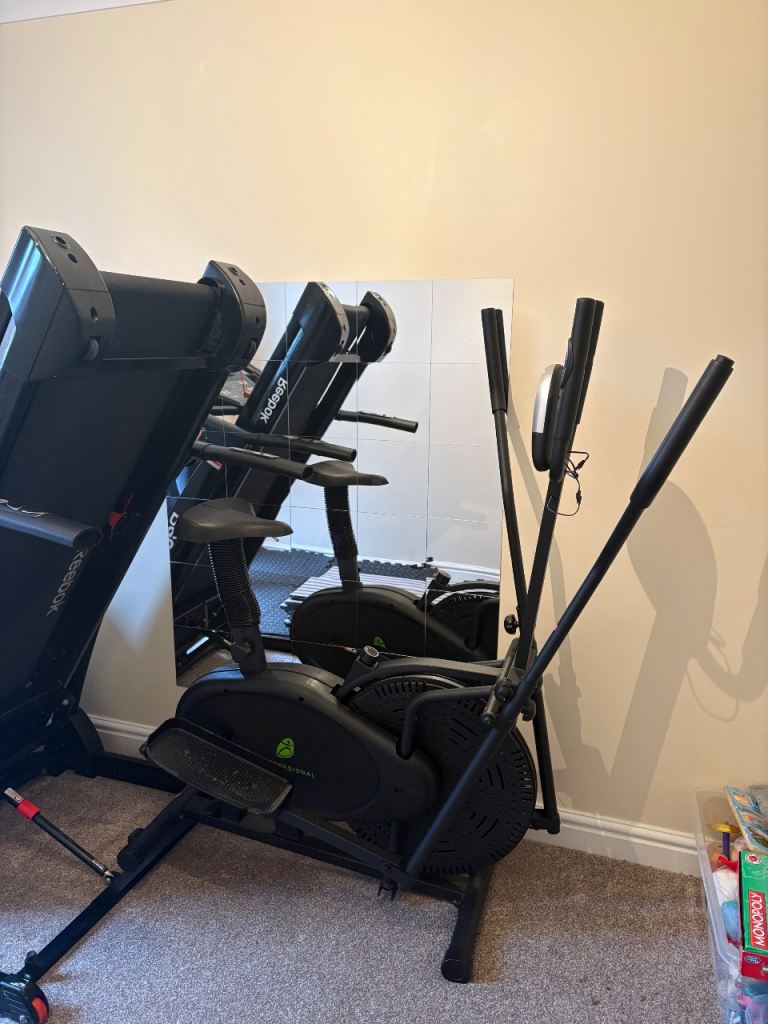 Elliptical Trainer (Cross Trainer)