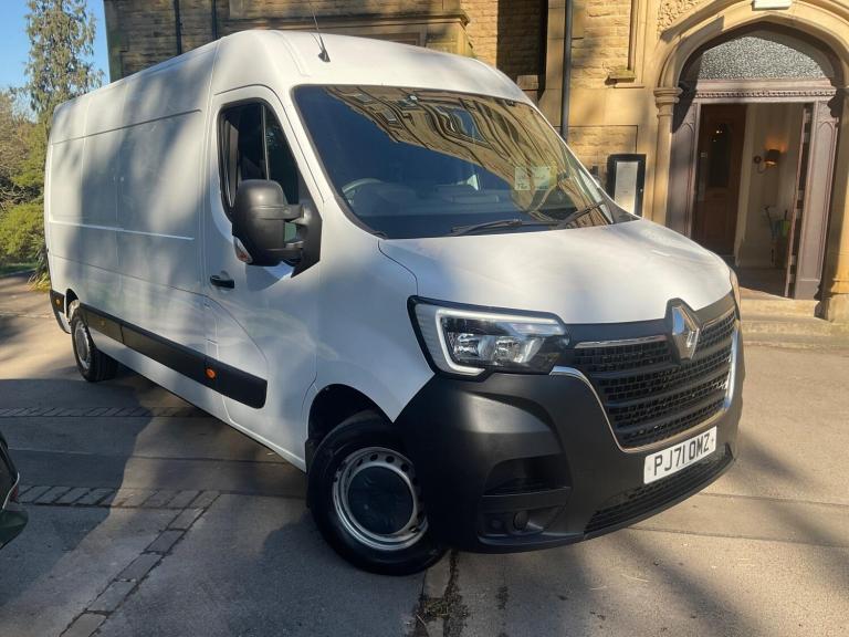 2021 Renault Master 2.3 dCi 35 Business FWD LWB Medium Roof Euro 6 4dr PANEL VAN Diesel Manual