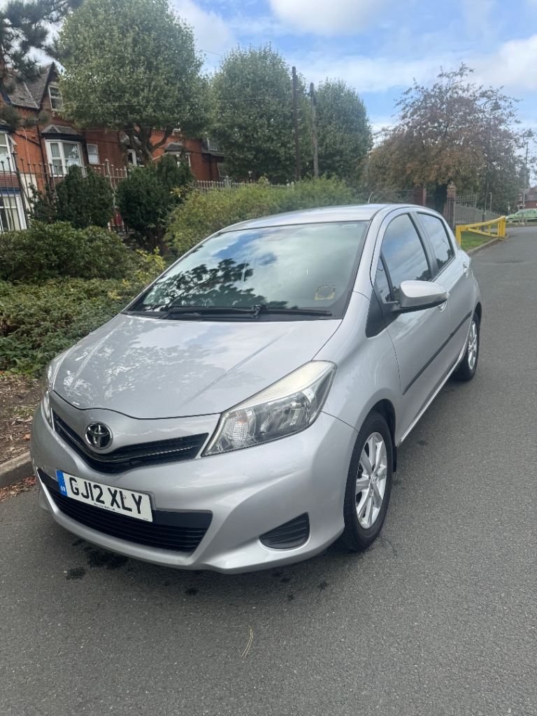 Toyota, YARIS, Hatchback, 2012, Manual, 1329 (cc), 5 doors