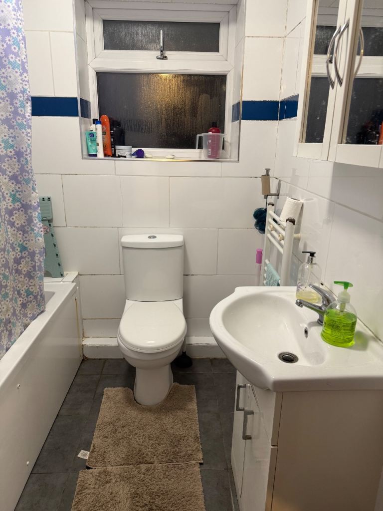 Big double room for rent