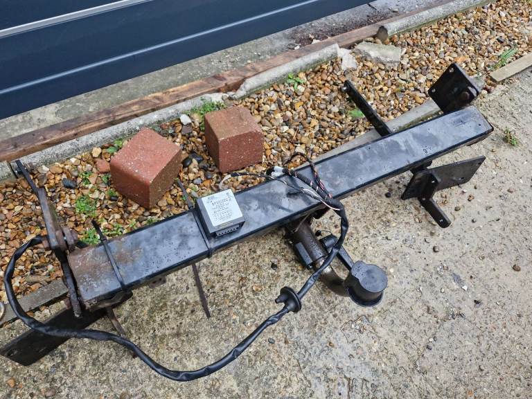 Ford galaxy towbar 2015 onwards . complete