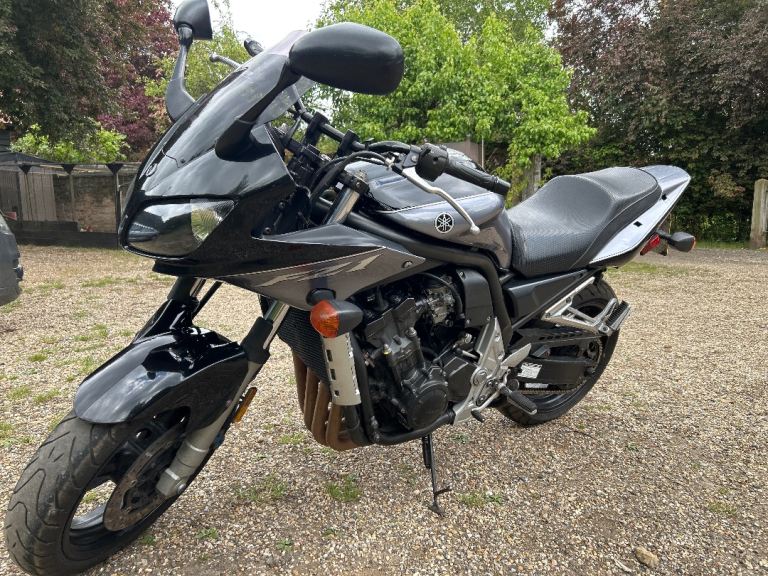 Yamaha, FZS 1000, 2004, 998 (cc)