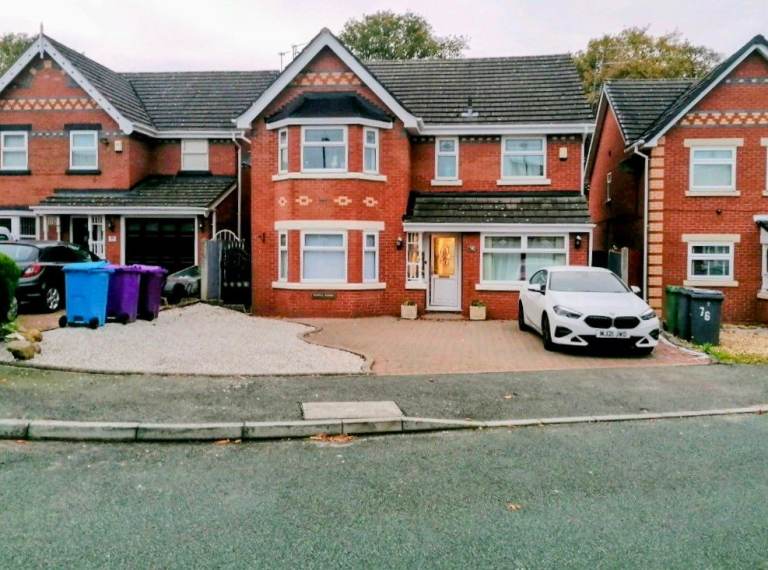 High standard double room to rent