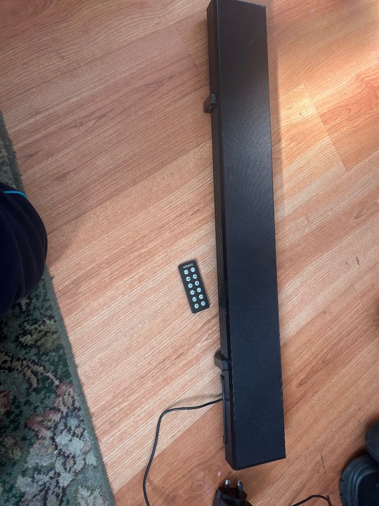 Goodmans 45w Bluetooth soundbar with remote