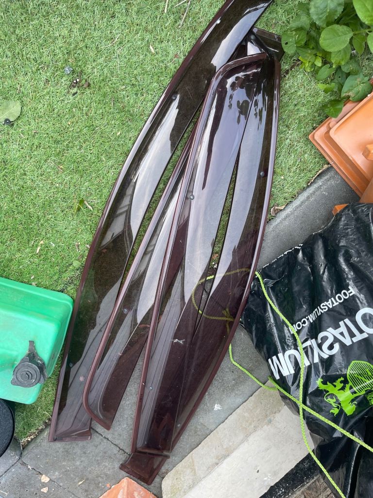Vw golf window rain protector