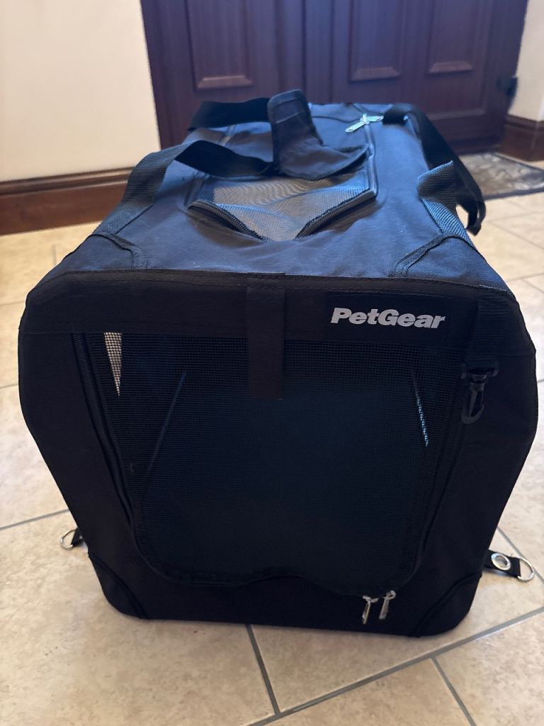 PetGear small animal car crate 16”x16”x24”