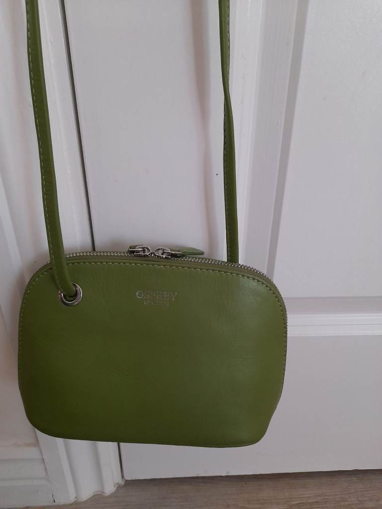 Osprey cross body bag excellent condition