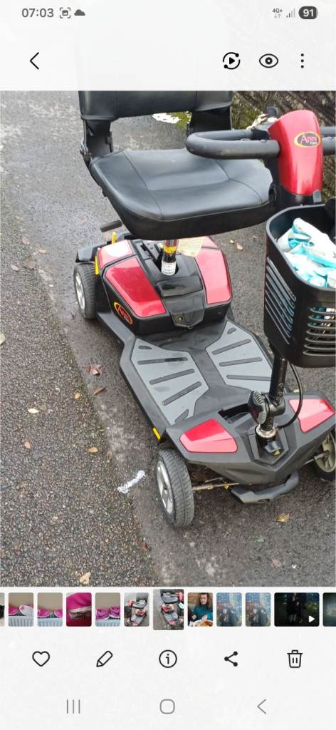 Mobility scooter 