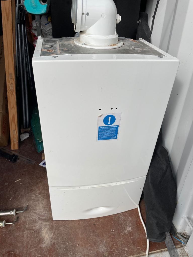 WORCESTER BOSCH GREENSTAR 30I GAS SYSTEM BOILER WHITE 