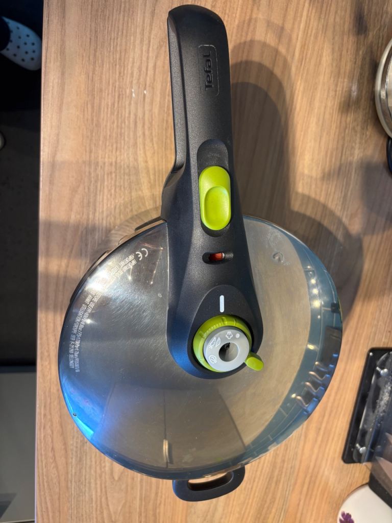 Tefal Pressure Cooker – Good Condition