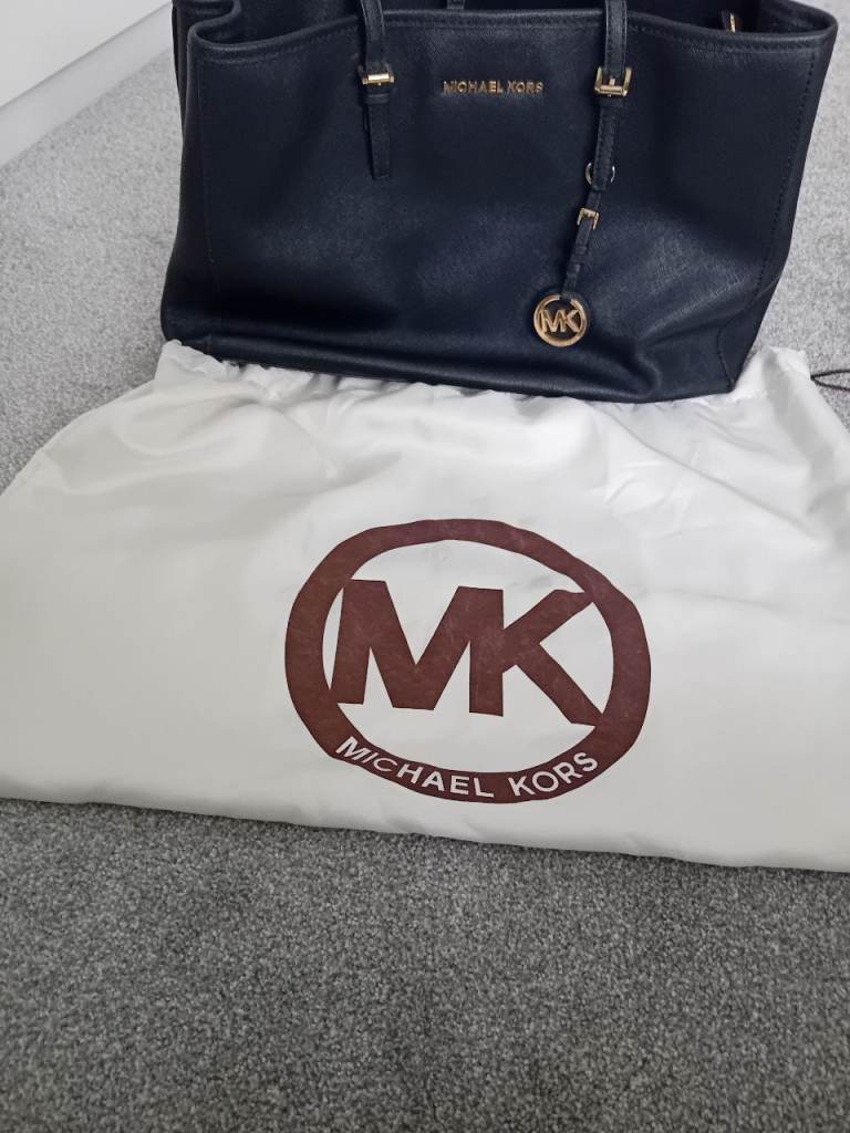 Michael Kors black handbag 