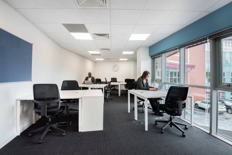 Birmingham - WS11 0EL \ Workspace for Teams of 3