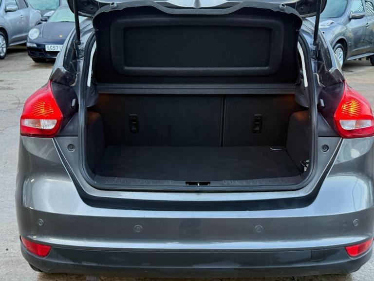 2015 Ford Focus 1.0T EcoBoost Titanium Euro 6 (s/s) 5dr HATCHBACK Petrol Manual