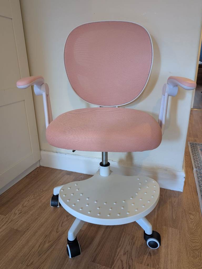 Kids adjustable desk chair